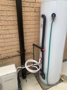 Expert heat pump maintenance in North Kellyville. We specialize in water hammer solutions and high-efficiency systems to ensure quiet, reliable hot water for modern family homes.